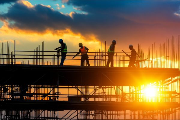 construction builders working